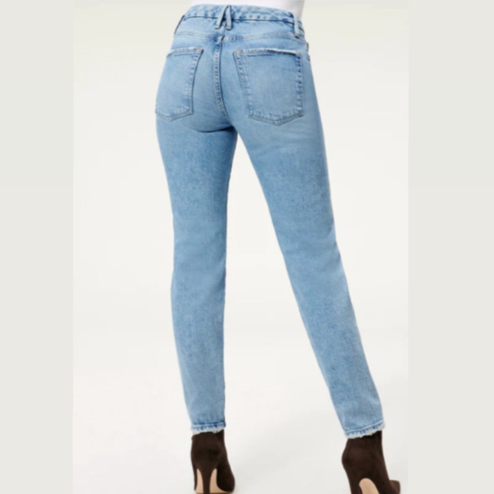 Good American Light Blue High Rise Jeans - Picture 2 of 3